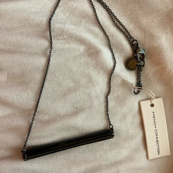Geometric bar necklace from French Connection - Picture 1 of 1